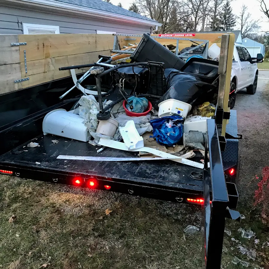 Roll-off dumpster delivered to a residential driveway in Hartwell